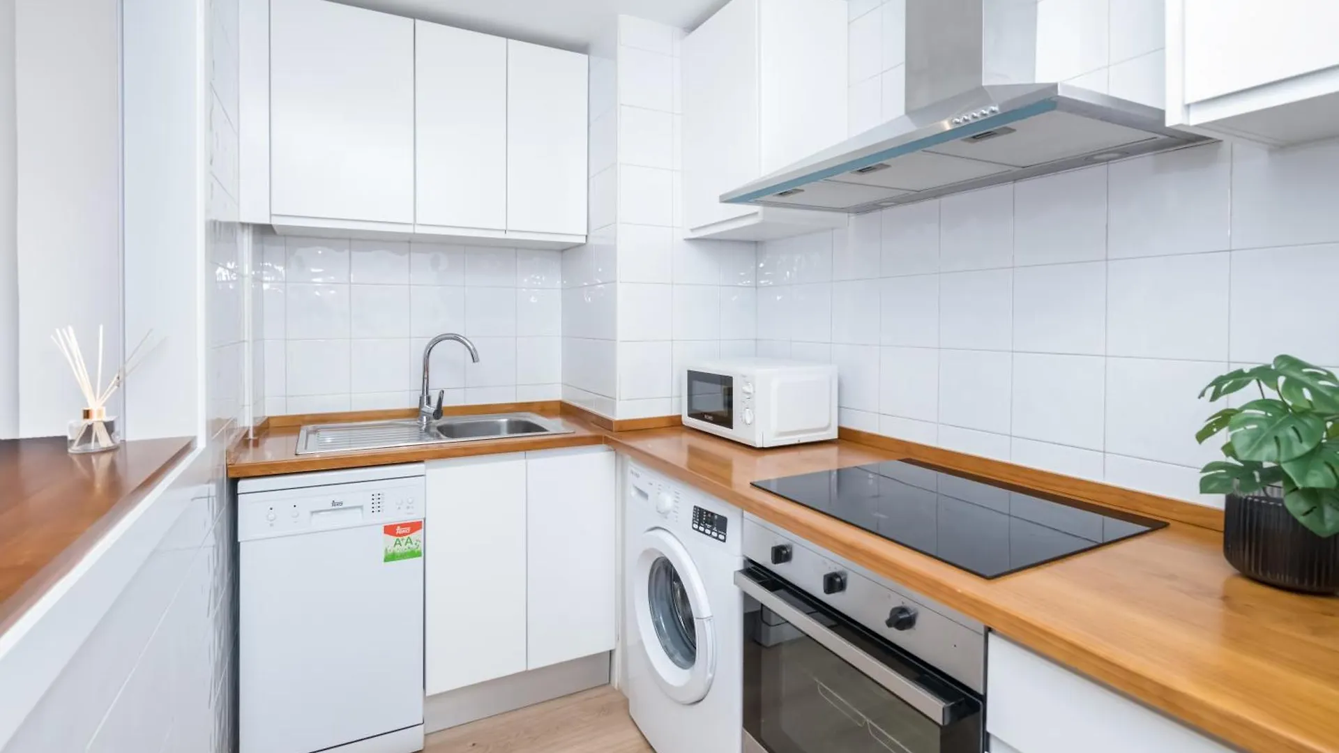 Apartament Bhost - Marina Banus Marbella 0*,  Hiszpania